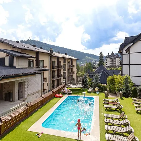 Hotel Pid Strihoju *