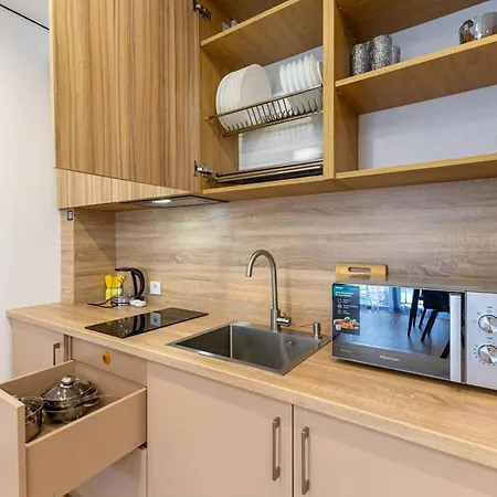 Pid Strihoju Hotel Bukovel