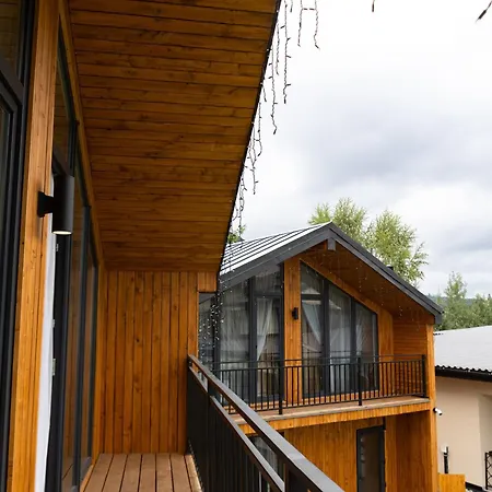 Pid Strihoju Hotel *