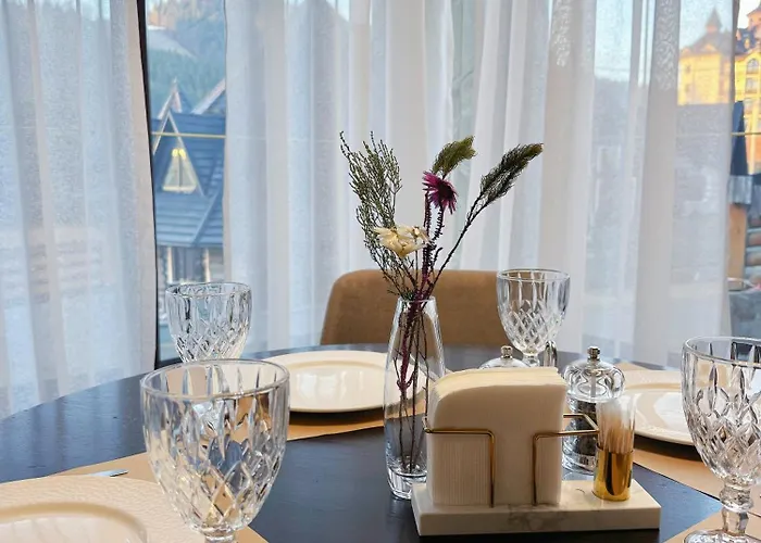 Hotel Pid Strihoju