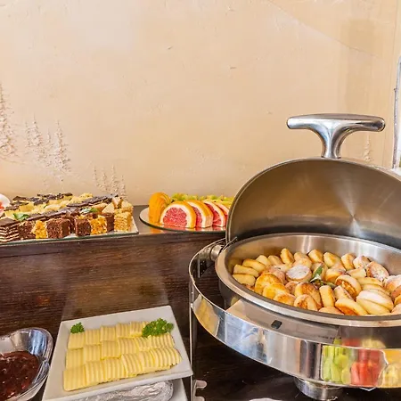 Hotel Pid Strihoju