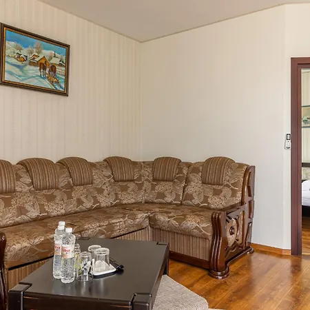 Pid Strihoju Hotel *