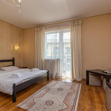 Pid Strihoju Hotel