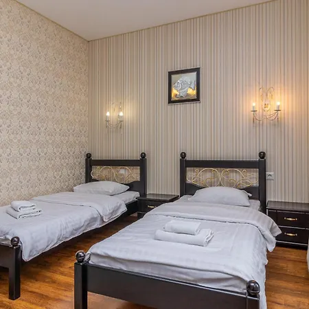 Hotel Pid Strihoju