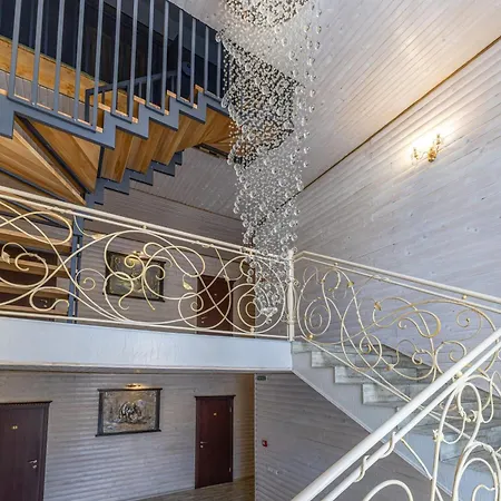Pid Strihoju Hotel Bukovel