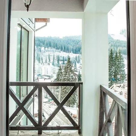 Pid Strihoju Hotel Bukovel
