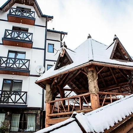 Hotel Pid Strihoju *