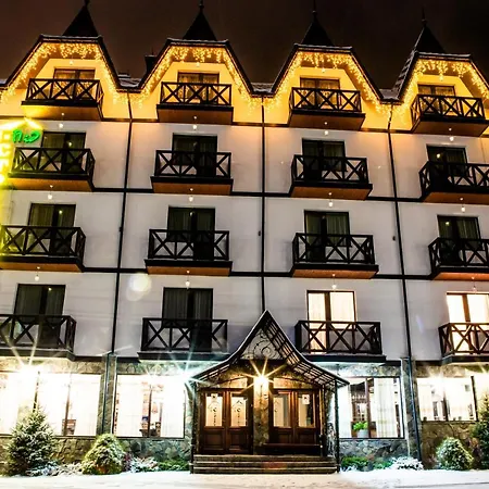 Pid Strihoju Hotel Bukovel